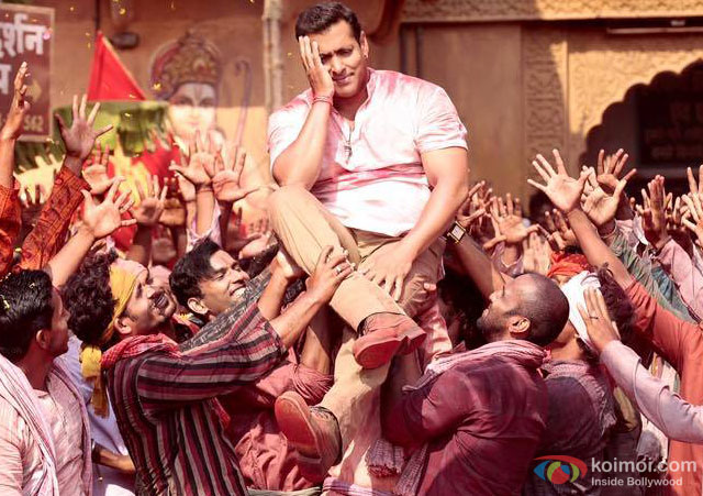 Salman Khan in a still from movie 'Bajrangi Bhaijaan'