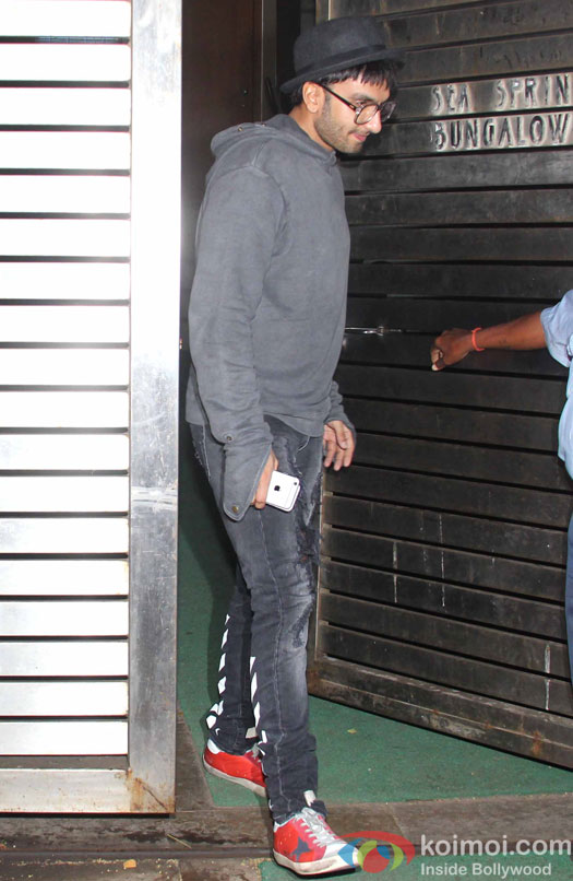 Ranveer Singh Spotted At Zoya Aakhtar House