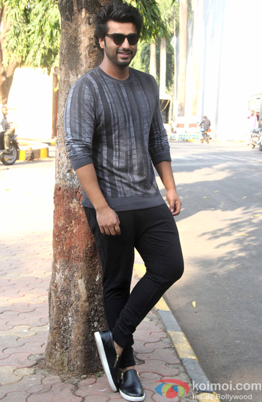  Arjun Kapoor during the shooting for a special integration sequence for film Ki and Ka on the set TV serial Woh Teri Bhabi Hai Pagle