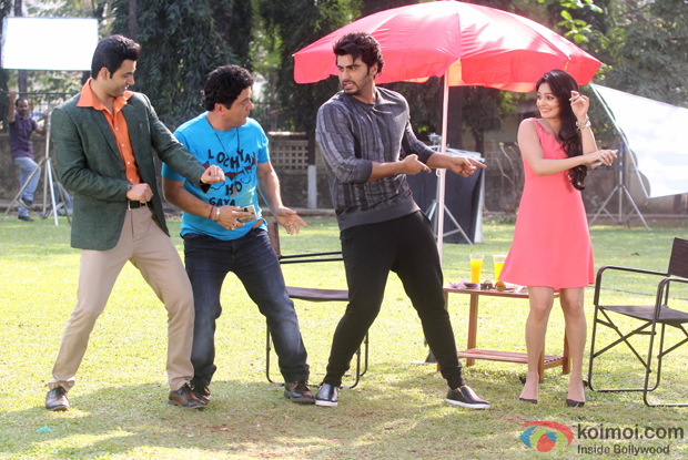  Ali Asgar, Arjun Kapoor and actor Krishna Gokani during the shooting for a special integration sequence for film Ki and Ka on the set TV serial Woh Teri Bhabi Hai Pagle