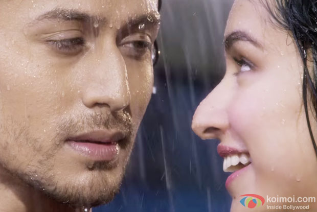 Tiger Shroff and Shraddha Kapoor in a Sab Tera song still from Baaghi