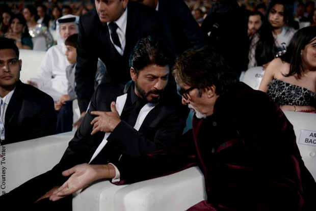 You Can't Believe What Shah Rukh Khan & Amitabh Bachchan Are Bonding Over!