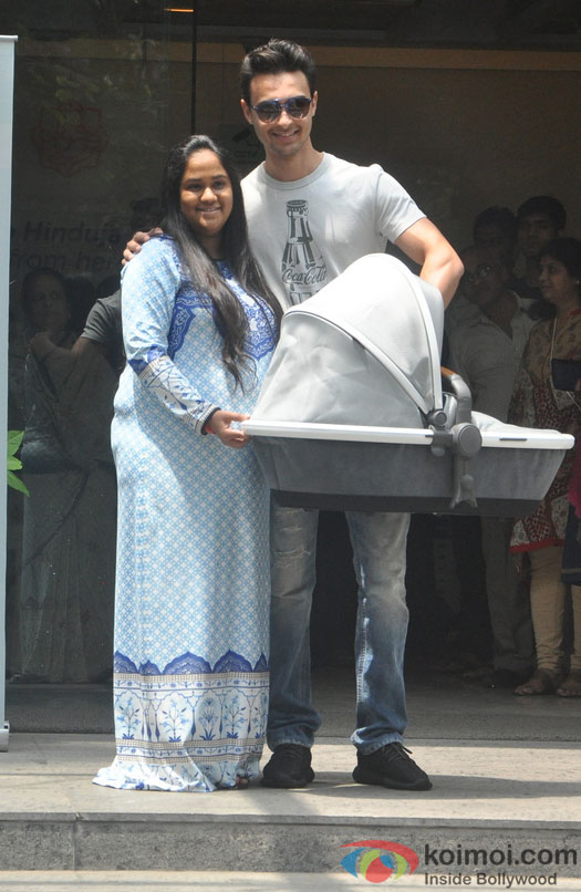 Arpita Khan and Aayush Sharma during the Discharge From Hinduja Hospital