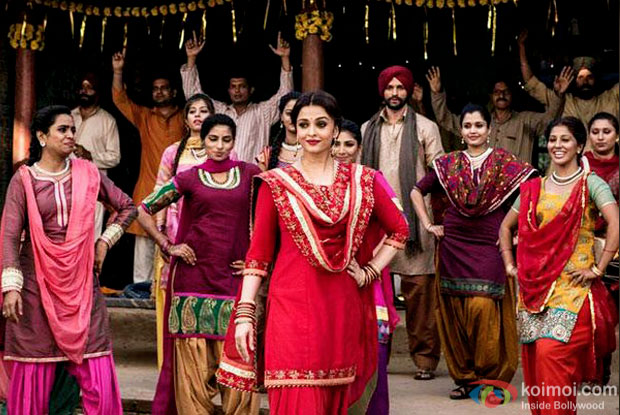 Catch Aishwarya Rai Bachchan's Traditional Look From Sarbjit