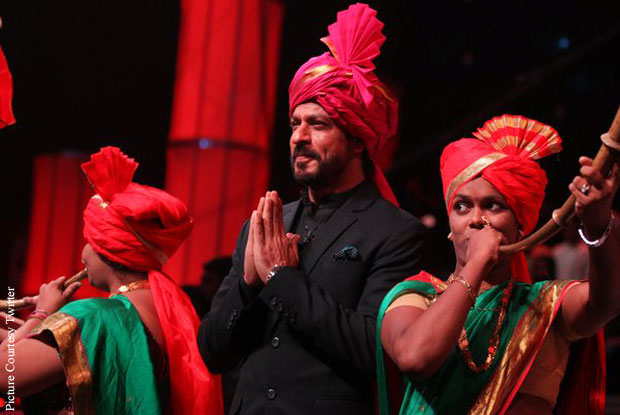 Shah Rukh Khan Promotes Fan On A Marathi TV Channel