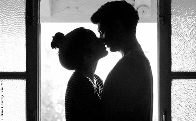 Aww-So-Romantic: Shraddha Kapoor & Aditya Roy Kapur's New Still From OK Jaanu