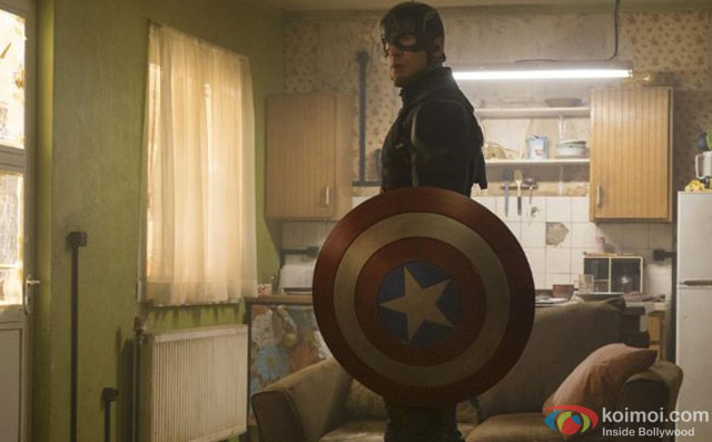 Chris Evans in a still from movie Captain America: Civil War