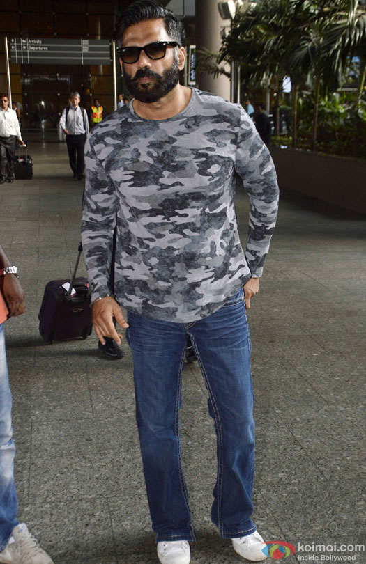 Suniel Shetty Spotted At Airport