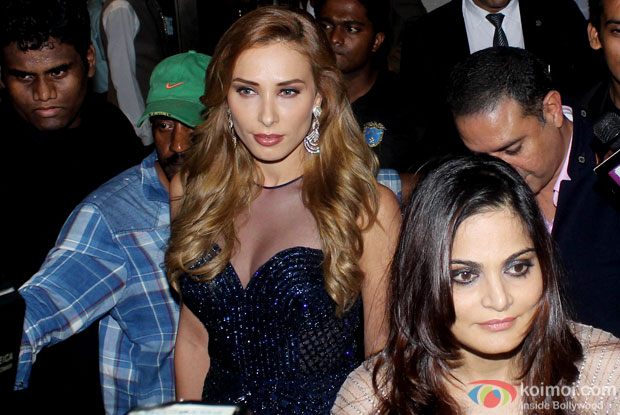 Iulia Vantur at Preity Zinta's wedding reception
