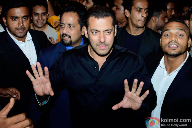 Salman Khan at Preity Zinta's wedding reception