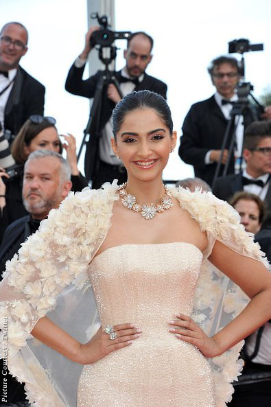 Cannes: Sonam Kapoor Stuns In Ralph & Russo For Her 2nd Red Carpet Appearance!