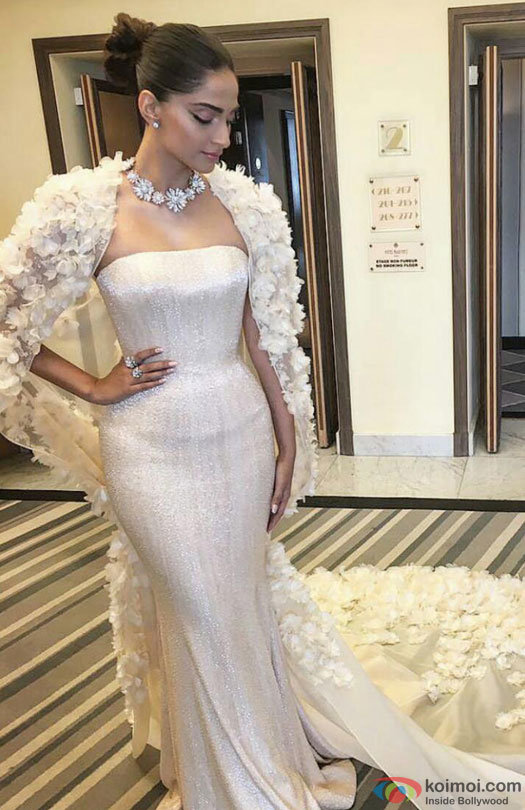 Cannes: Sonam Kapoor Stuns In Ralph & Russo For Her 2nd Red Carpet Appearance!