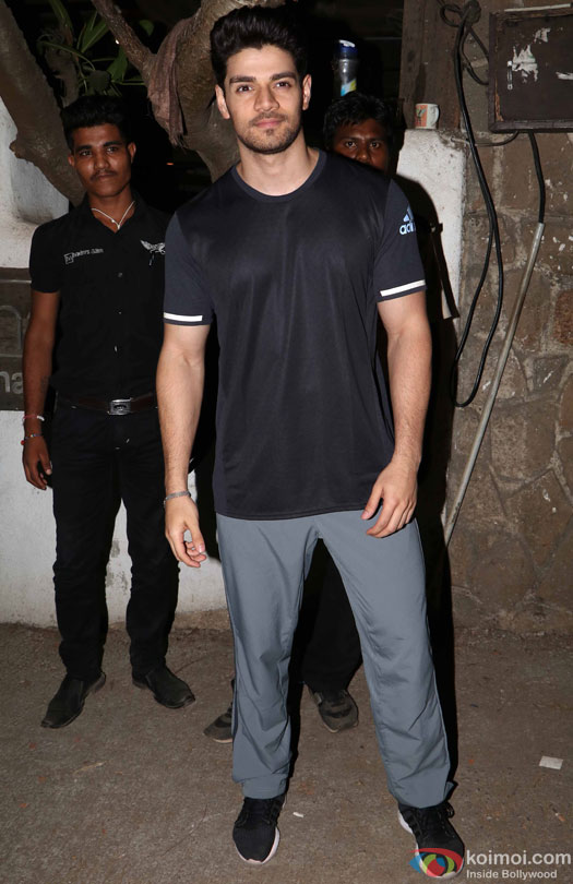 Sooraj Pancholi Spotted in Bandra