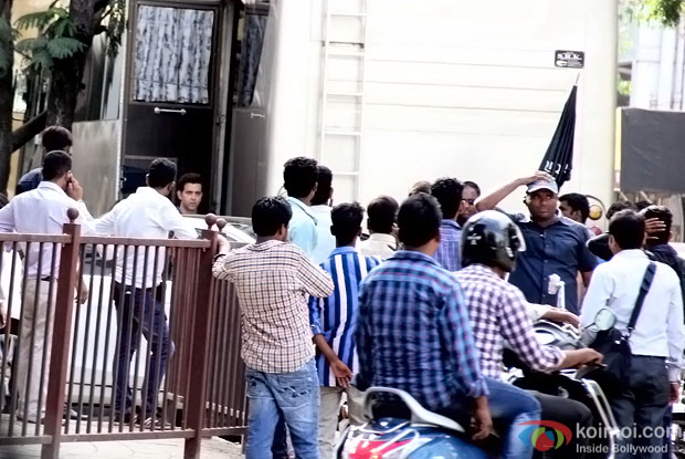 Spotted: Hrithik Roshan At Bandra While Shooting Kaabil