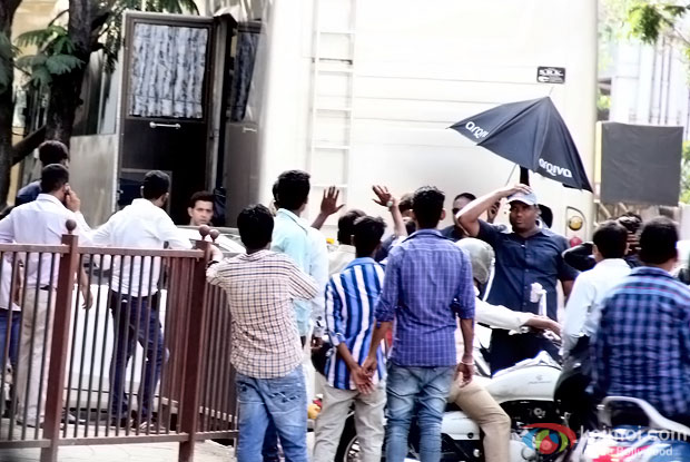 Spotted: Hrithik Roshan At Bandra While Shooting Kaabil