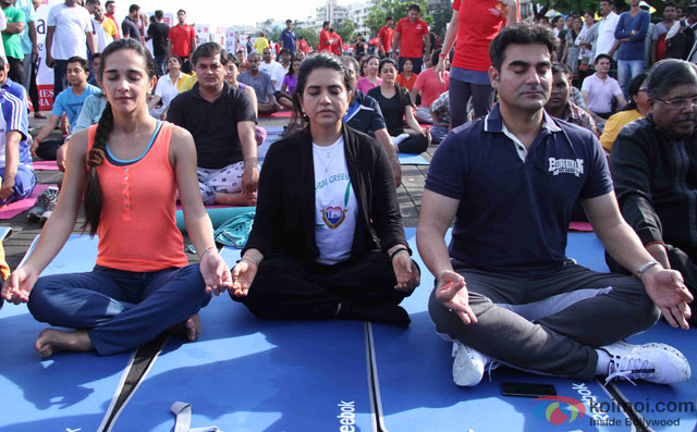 Tara Sharma, Shaina NC and Arbaaz Khan during the International Yoga day