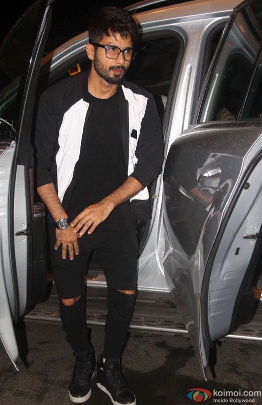 Shahid Kapoor at airport leave for IIFA 2016