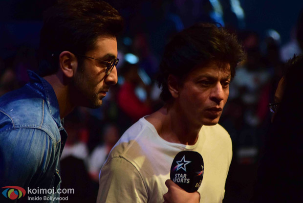  Ranbir Kapoor and Shah Rukh Khan during the fourth season of Pro-Kabaddi League 2016