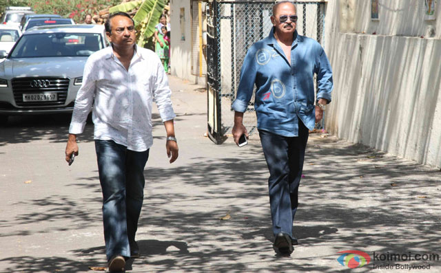 Rakesh Roshan during the Funeral of Trade Analyst Vikas Mohan