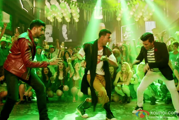 Abhishek Bachchan, Akshay Kumar and Riteish Deshmukh in a still from Housefull 3