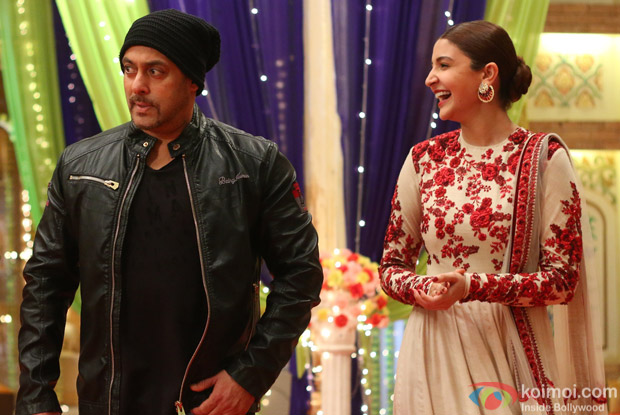  Salman Khan and Anushka Sharma on the sets of Udann