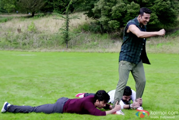 Riteish Deshmukh, Akshay Kumar and Abhishek Bachchan in a still from Housefull 3