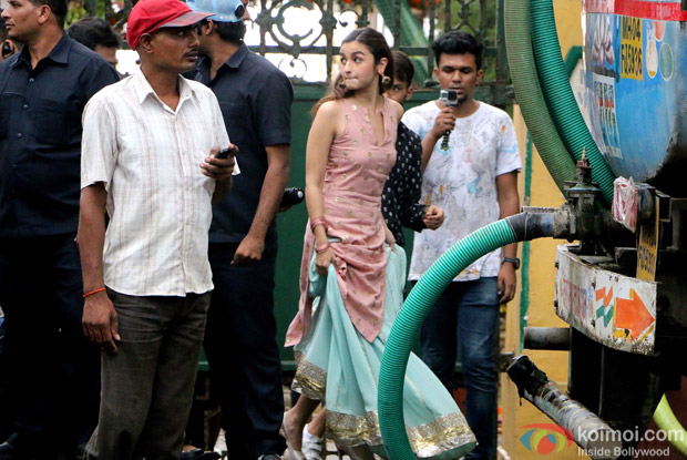 Alia Bhatt during the shoot at versova mumbai