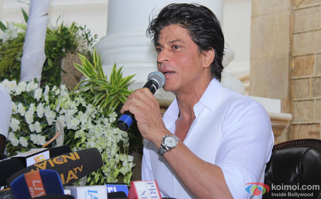Shah Rukh Khan Celebrated Eid With Media