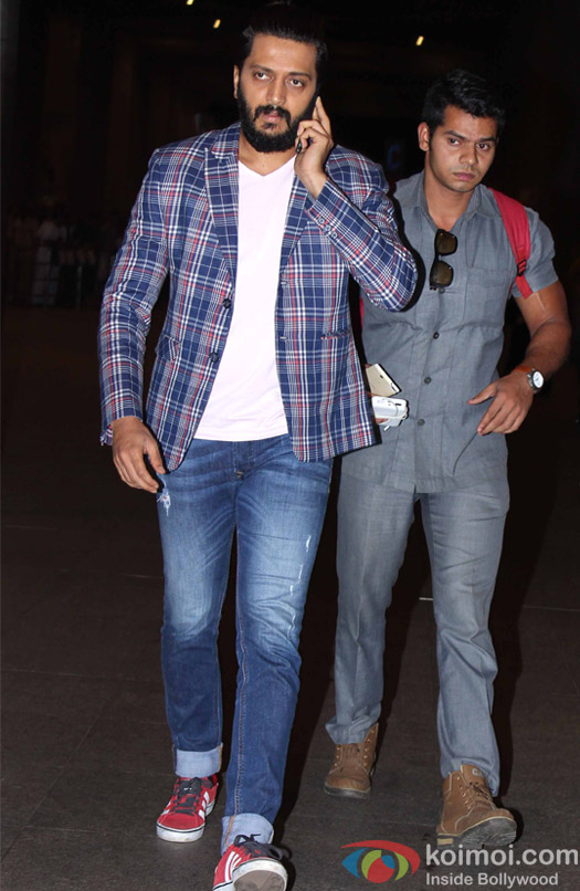 Ritesh Deshmukh spotted at Airport