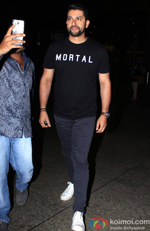 Aftab Shivdasani spotted at Airport