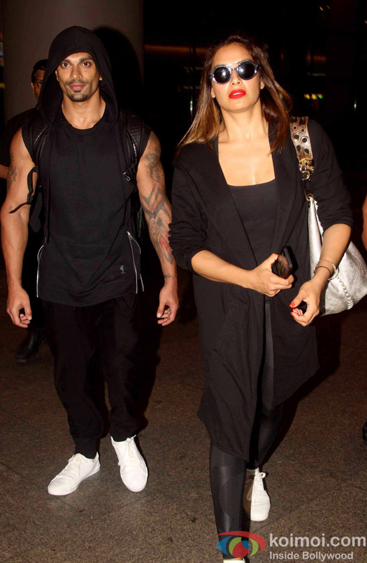 Karan Singh Grover and Bipasha Basu spotted at airport