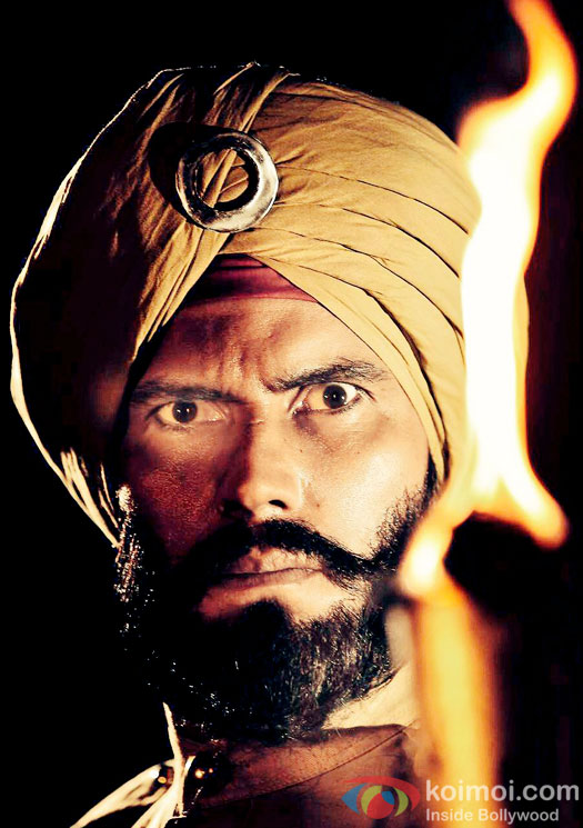 Check Randeep Hooda's Fierce Look from The Battle of Saragarhi