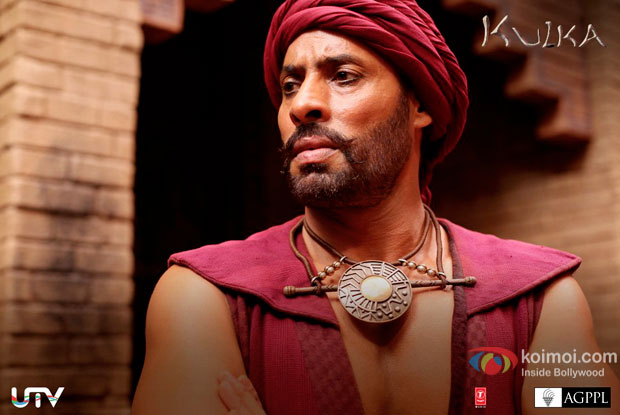 Kulka is Maham’s personal servant, a handyman who is ready to do any kind of job for him In Mohenjo Daro