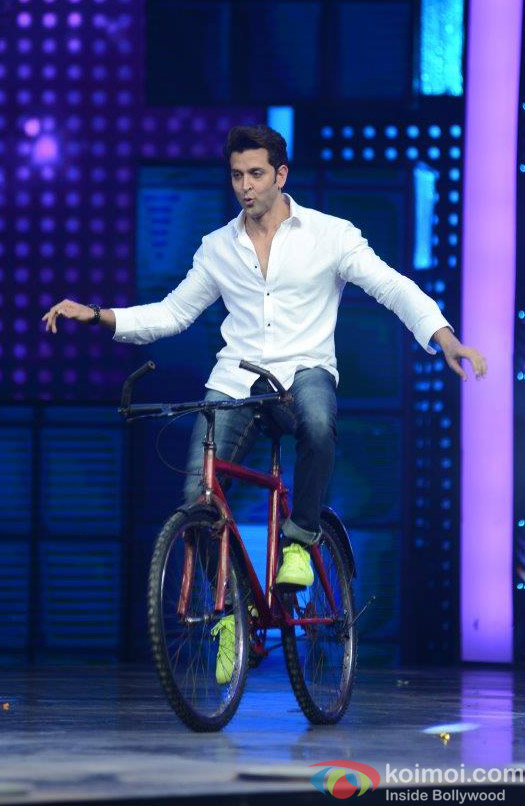 Hrithik Roshan on the sets of Dance + season 2 