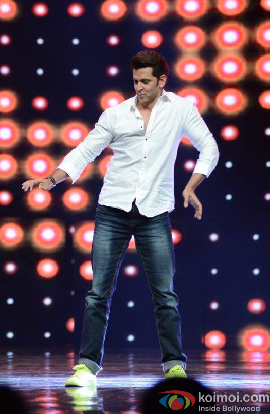 Hrithik Roshan on the sets of Dance + season 2 