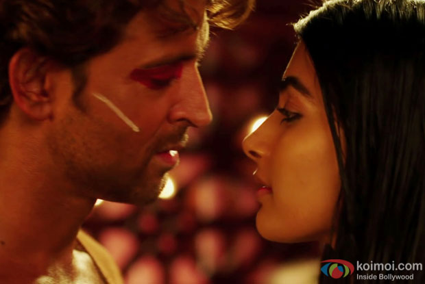 Hrithik Roshan and Pooja Hegde in a still from Mohenjo Daro