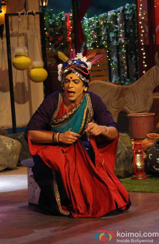 Hrithik Roshan, Pooja Hegde and Ashutosh Gowariker promote Mohenjo Daro on The Kapil Sharma Show
