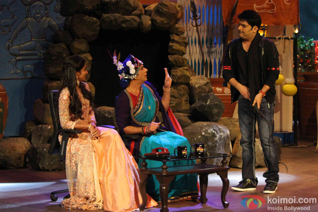 Hrithik Roshan, Pooja Hegde and Ashutosh Gowariker promote Mohenjo Daro on The Kapil Sharma Show