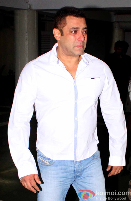 Salman Khan during a prayer meeting of filmmaker Rajjat Barjatya