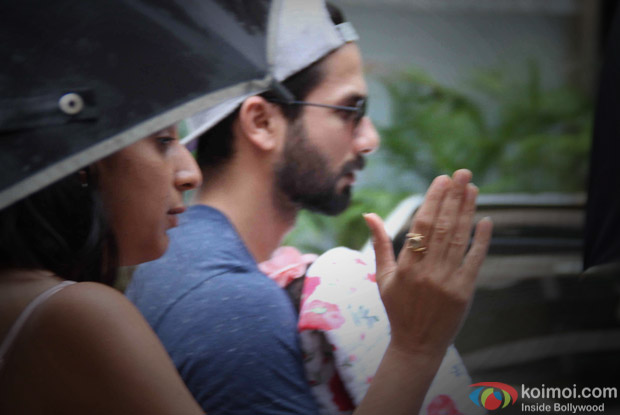 Shahid Kapoor with his baby girl