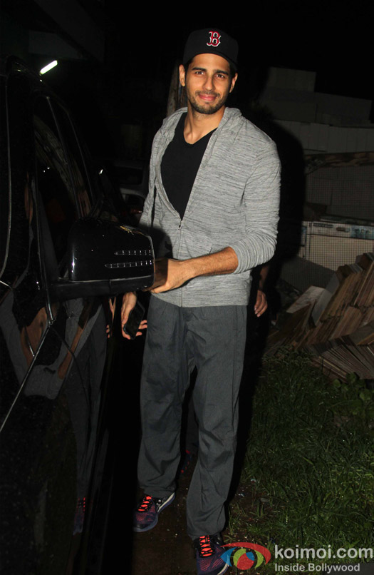 Sidharth Malhotra snapped At post 'Dream Team Concert' dance practice