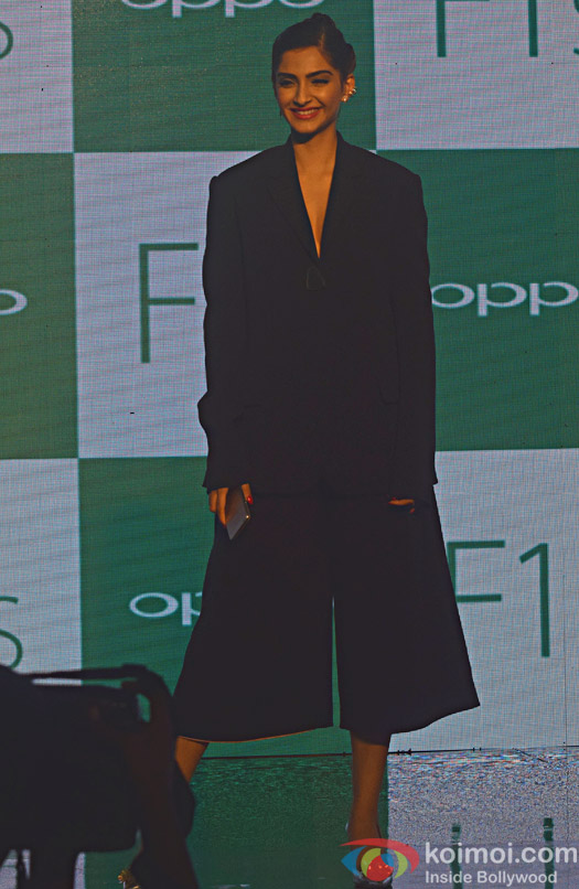 Sonam Kapoor, Yuvraj Singh At A Smartphone Launch Event