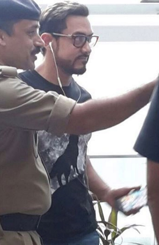 Aamir Khan Spotted at Chennai Airport 