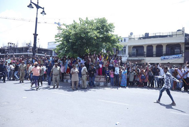 Varun Dhawan At Badrinath Ki Dulhania Shoot In Kota