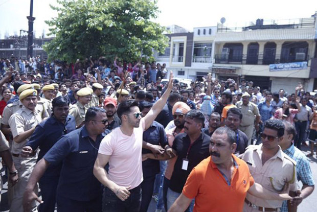 Varun Dhawan At Badrinath Ki Dulhania Shoot In Kota