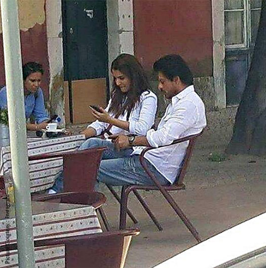 On The Sets Pictures : Shah Rukh Khan, Anushka Sharma Shoot For The Ring's Third Schedule In Lisbon
