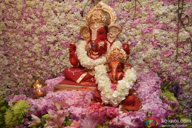 Celebrities Celebrating Ganpati Visarjan At Salman Khan's House