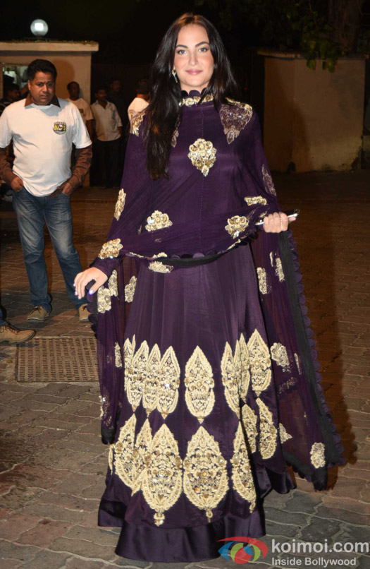 Celebrities Celebrating Ganpati Visarjan At Salman Khan's House