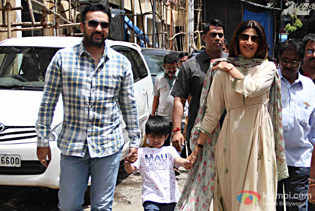 Shilpa Shetty Kundra along with hubby Raj Kundra and son Viaan welcomed Bappa home