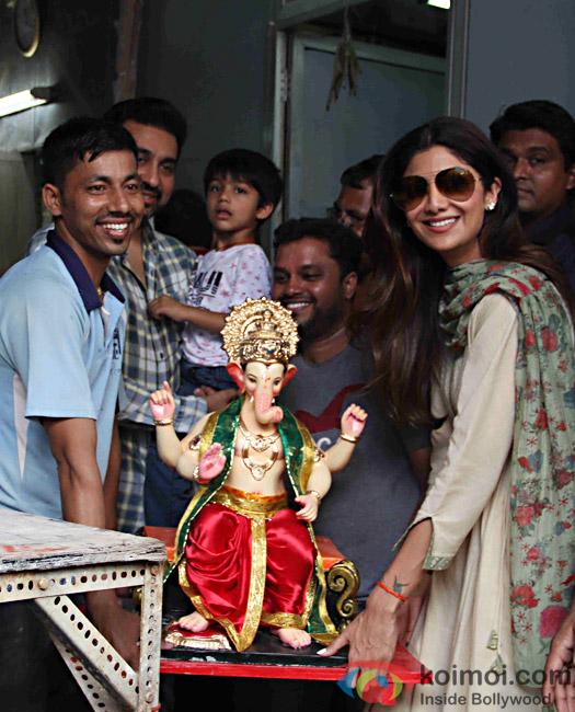 Shilpa Shetty Kundra along with hubby Raj Kundra and son Viaan welcomed Bappa home